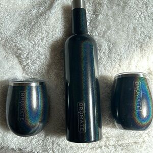 Brumate Winesulator in Glitter Charcoal with two drinking glasses